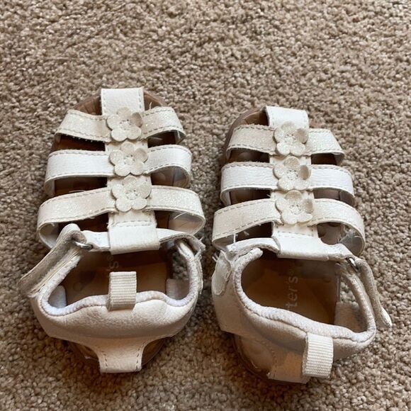 Carter's Other - 𝅺carter’s size 4 sandals good condition